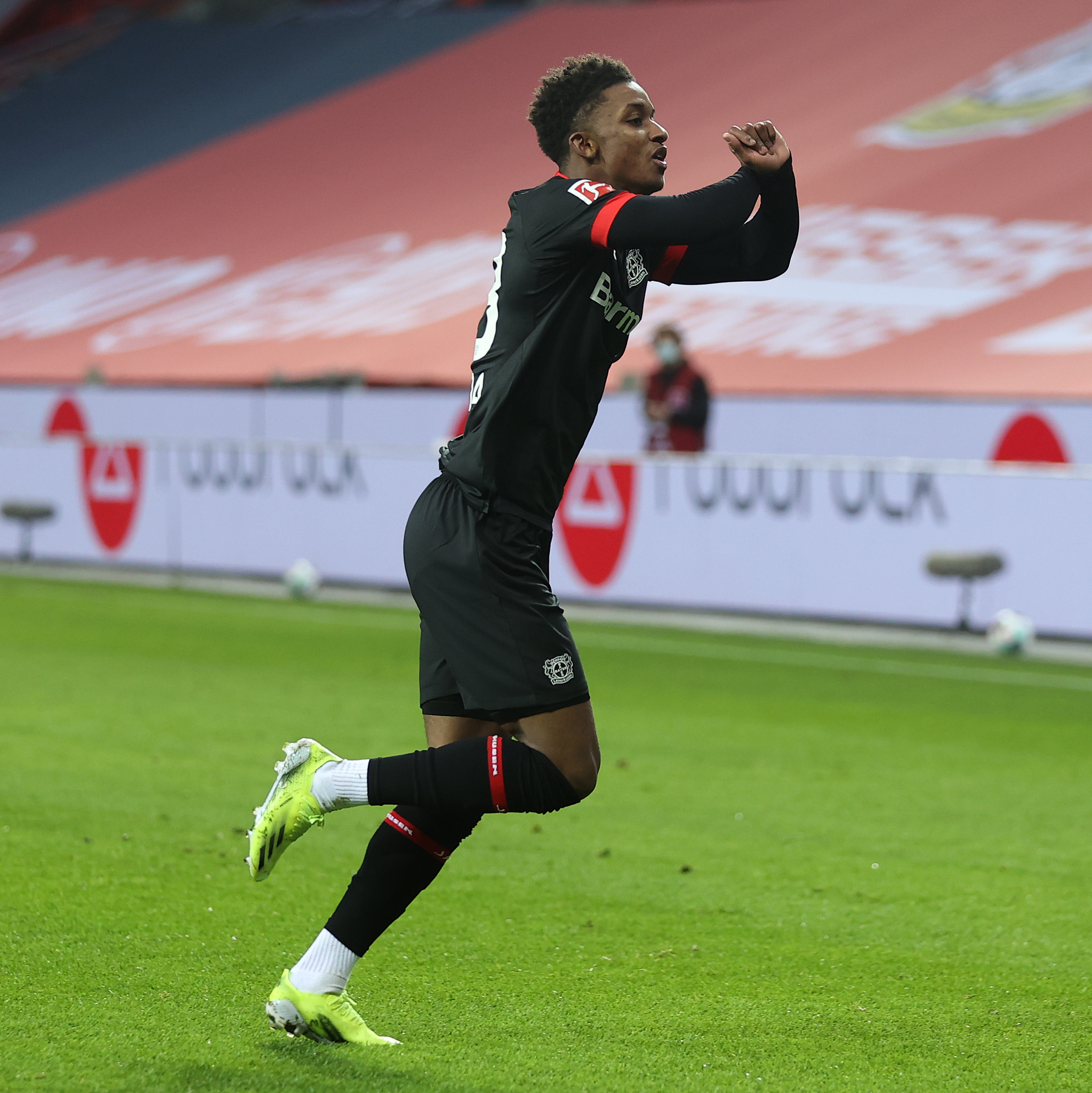 Bayer Leverkusen striker, Demarai Gray